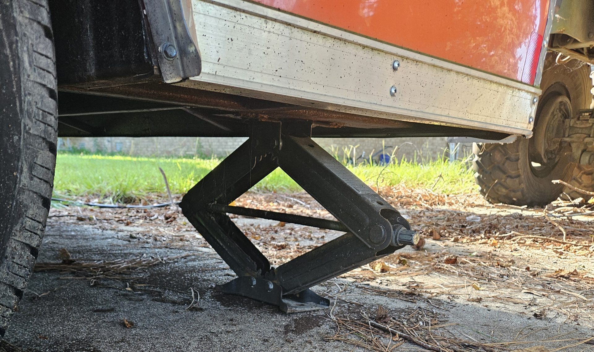 Mangled Jack Screws